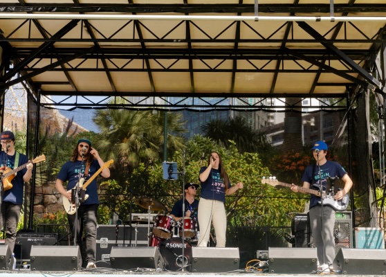 finish party entertainment